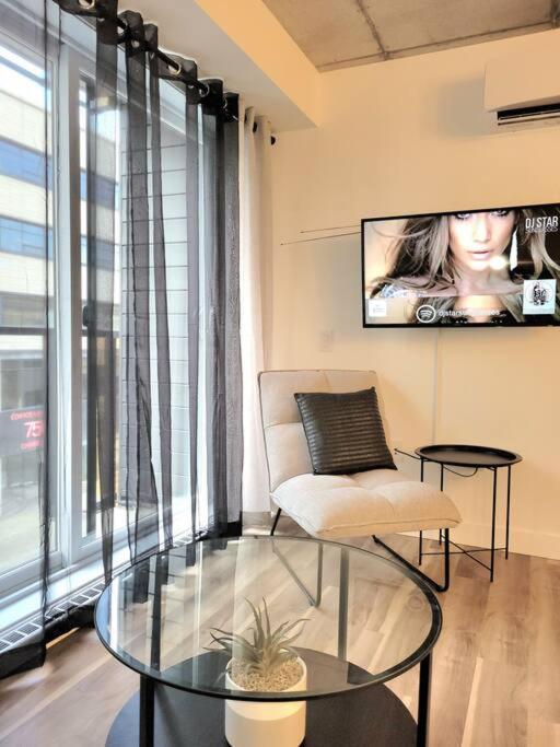 Condo Chic, Centre-Ville Piscine, Terrasse, Gym Quebeque Exterior foto